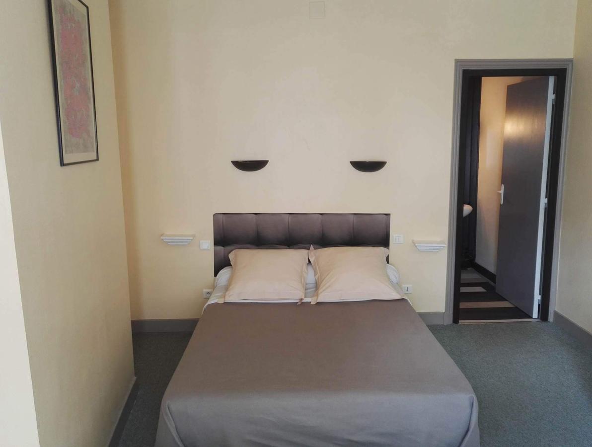 Hotel Du Square Riom Zewnętrze zdjęcie