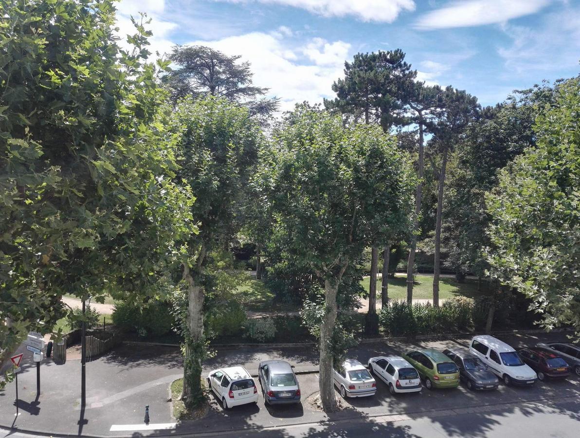 Hotel Du Square Riom Zewnętrze zdjęcie