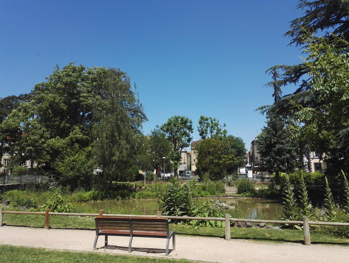 Hotel Du Square Riom Zewnętrze zdjęcie